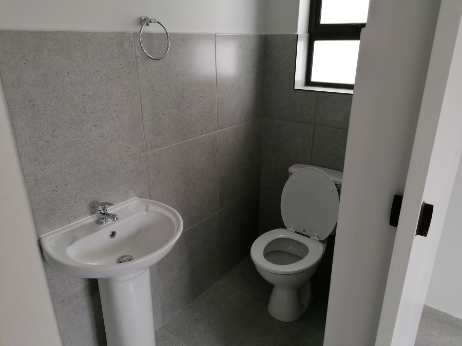 To Let 3 Bedroom Property for Rent in Stellendale Western Cape
